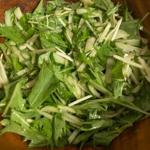 水菜と胡瓜の和風サラダ